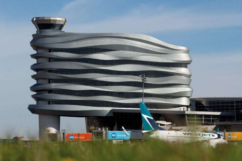 edmonton-international-airport-office-and-control-tower-grass-foreground.jpg-2600x1734 edmonton international airport office and control tower grass foreground.jpg 2600x1734 1 scaled e1793226764612